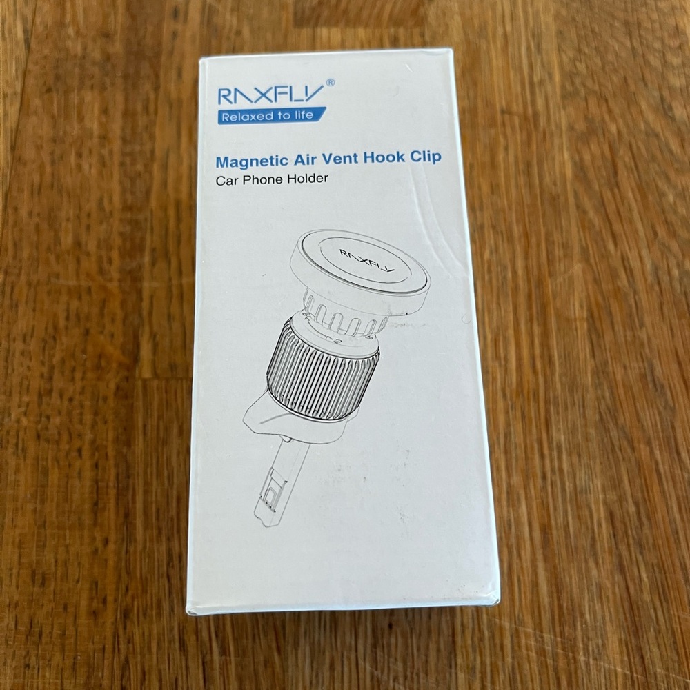 Magnetic Air Vent Hook Clip - cell phone holder